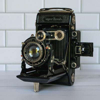 Zeiss Ikon Super Ikonta C 530/2 – Early Ikonic Zeiss Ikon Super Ikonta C 530/2 – Early Ikonic