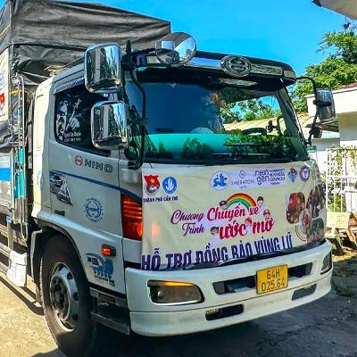 Những chuyến xe mang “nghĩa tình đồng bào” đến với bà con vùng bão lũ