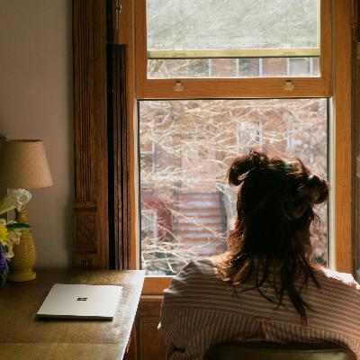 #17 So với việc yêu một ai khác, yêu bản thân mình còn khó hơn nhiều