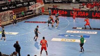 Nolasco destaca el gran partido del Bada Huesca ante Ademar León