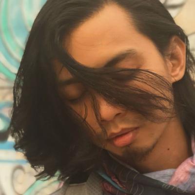 A Long Look at Yourself with poets Leandro Reyes and Ocean Vuong A Long Look at Yourself with poets Leandro Reyes and Ocean Vuong