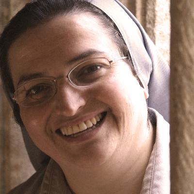 TUS DEBILIDADES: Conocerlas y aprovecharlas - Podcast Canción Hermana Glenda Oficial