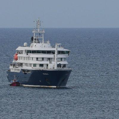 MV Hondius continues its track towards the Canary Islands
