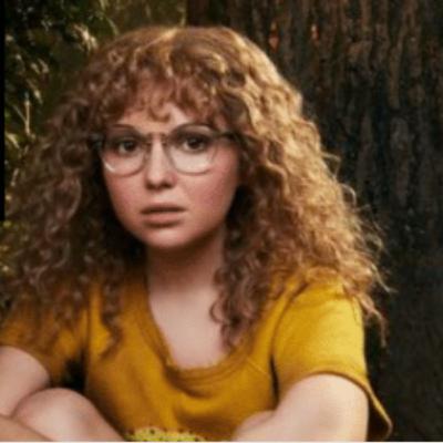 Episode 45 - YELLOWJACKETS (SHOWTIME TV SERIES) EPISODE 2 "F SHARP" LIVE REVIEW (with added buzzing noise!)