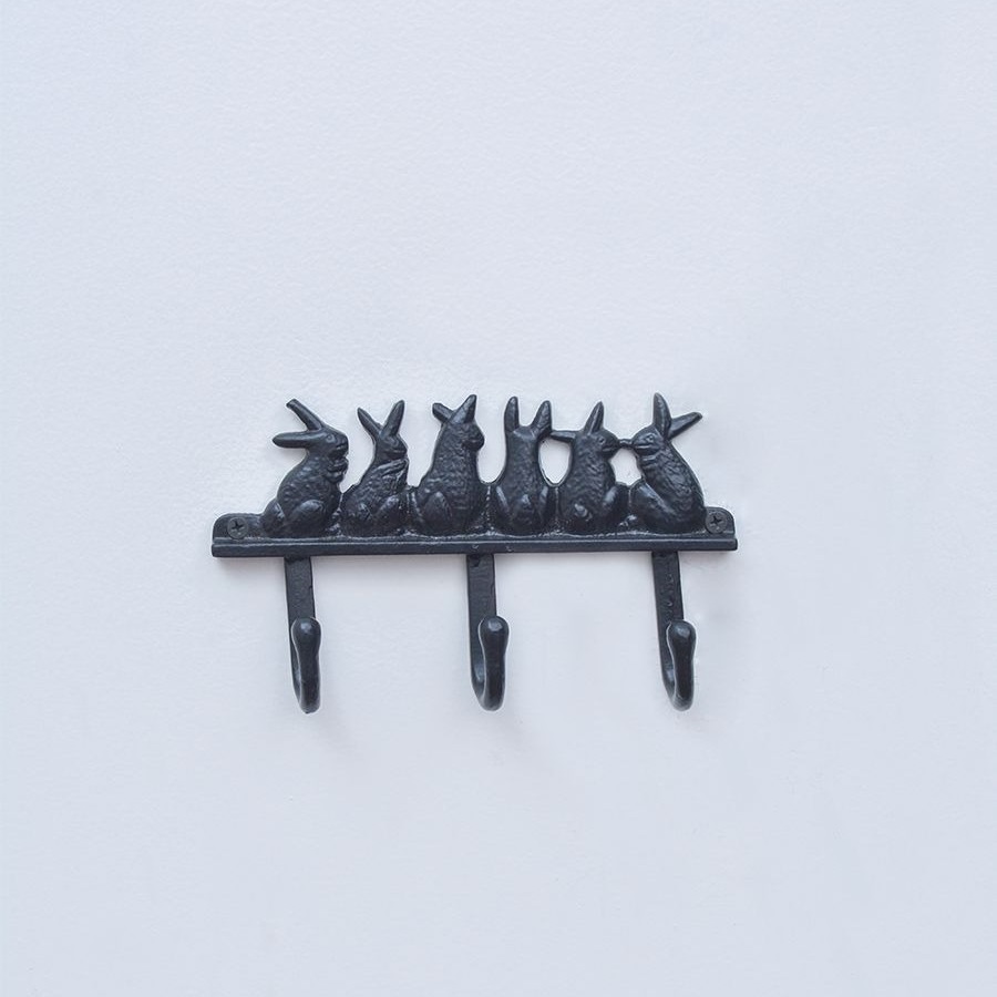 wall hook decor hack | Casadecor