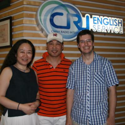 Live interview with CCTV host Ji Xiaojun