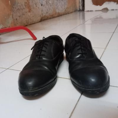 Sepatu itu Sepatu itu