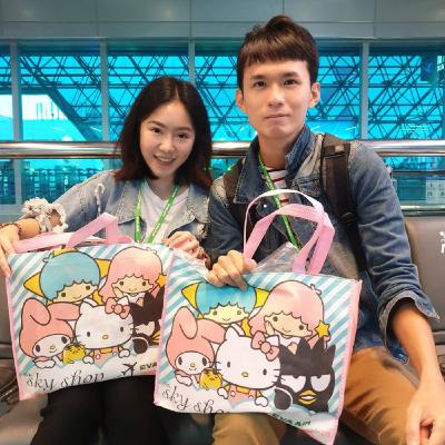 拍航空體驗影片拍到上法院？！飛機上最好喝的咖啡？ ft. Lillian.M