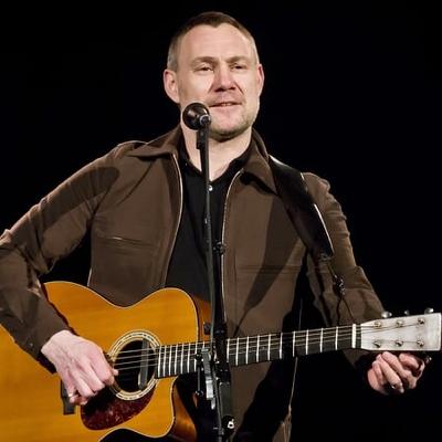 David Gray “My Dad pulled out his chemo tubes and came and cheered Bowie up”