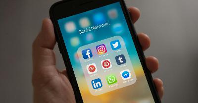 Defunti, mai sui social Defunti, mai sui social