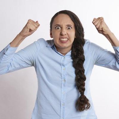 2.1 Eres una fregona... ¡Mis polainas! | Cuando tu red de apoyo se deslinda emocionalmente disfrazados de charlas motivacionales.