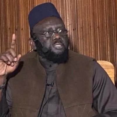 Et le licite est ce que tu attestes comme tel, et tu jures de cela, il en va de même pour l'illicite, et ce qui ne t'apaises pas dans ta poitrine est chose ambiguë