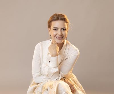 [ROMANIAN] ROMÂNCE DE SUCCES: Georgiana Dragomir, ANTREPRENOARE ȘI CEO.