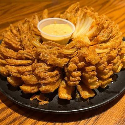 YaketyCAST - Episode 127: Can't Fart on a Bloomin Onion!