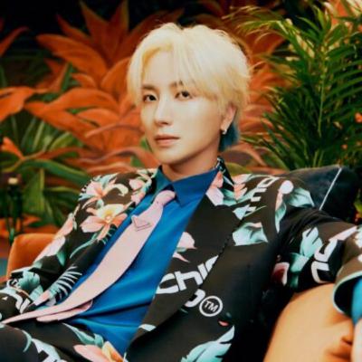 Super Junior’s Leeteuk Directly Addresses Dating Allegations With 18 Years Younger Woman
