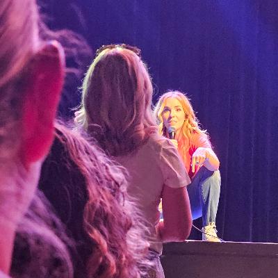 Courtney Sluman has an up close and personal chat with Rachel Hollis! Courtney Sluman has an up close and personal chat with Rachel Hollis!