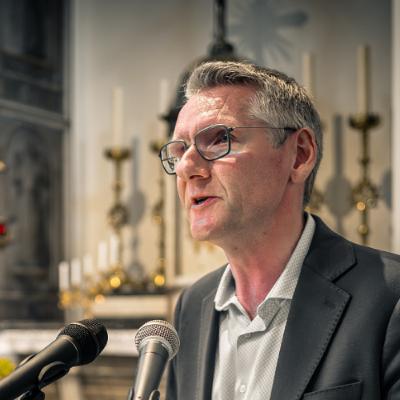 Emmanuel Van Lierde: Omdat het aankomt op liefde [Otheo Radio]