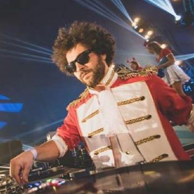 DJ CEM  // Hip Hop Guru & Partyveranstalter