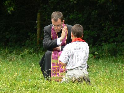 Le sacrement de confirmation 04 – Le rituel et la question des charismes