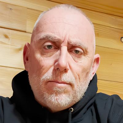POMPIER, IL A DÉVELOPPÉ UN SYNDROME DE STRESS POST-TRAUMATIQUE POMPIER, IL A DÉVELOPPÉ UN SYNDROME DE STRESS POST-TRAUMATIQUE
