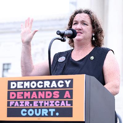 Who is slated to lead the polls in California's gubernatorial race?