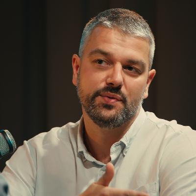 Everyday economics of debt w/ Marek Mikuš