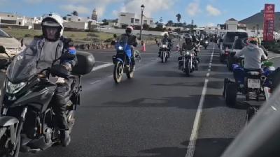 Marcha contra el cierre de pistas de tierra en Teguise