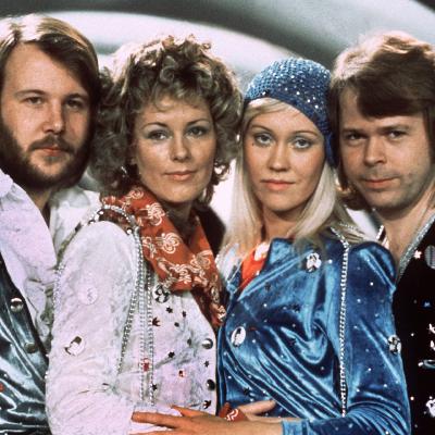 "Waterloo" & Co. gecovert: Haben Sie die legendären ESC Hits schon auf Französisch gehört?