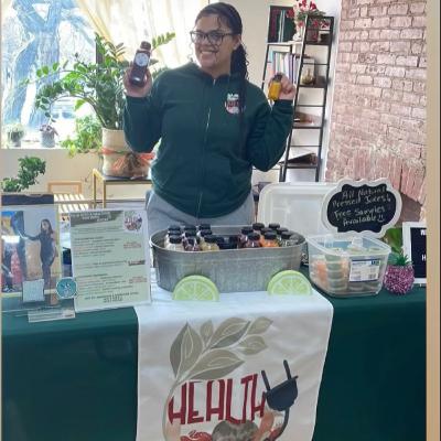 HealthPlugNYC Shares how she LOST 70 POUNDS FAST while building her Juicing Business