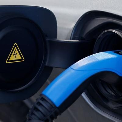 Dublin Mayor calls for legal EV home charging in the city