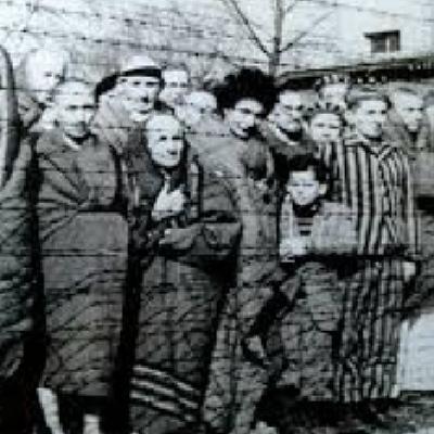 LQNF 1307 El Holocausto