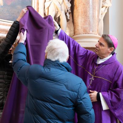 Wahrhaftigkeit, Umkehr und Versöhnung - Predigt zur Enthüllung des Mahnmals im Dom