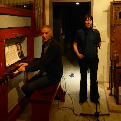 Sorgen og gleden. Sunget av Berit Norbakken. Sorgen og gleden. Sunget av Berit Norbakken.