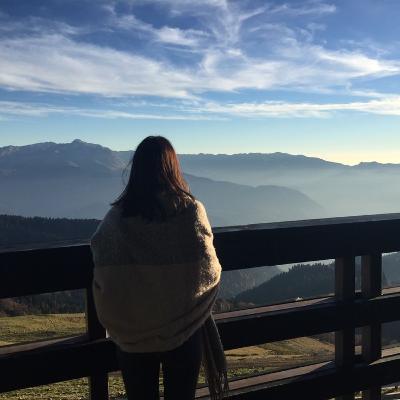 #77. Khi người ta cứ yêu mãi một kiểu người