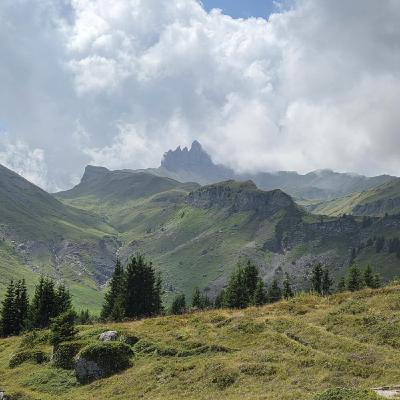 #1 : Sur les pas de Tolkien en Suisse (ou comment la beauté des paysages ont pu inspirer une œuvre magistrale)