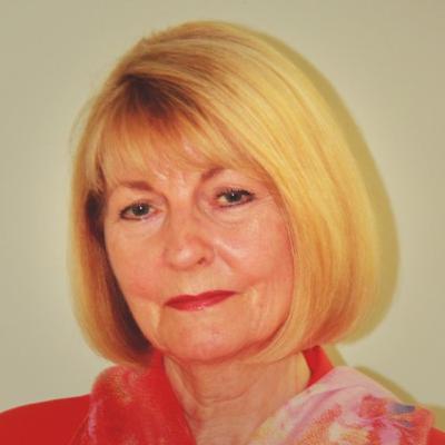 Strategies to Manage your Career - Heidi Winney interviewed by Leonie Lam