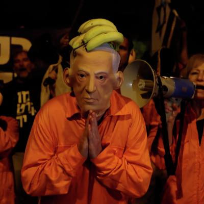 Israelis protest against Netanyahu’s pardon request