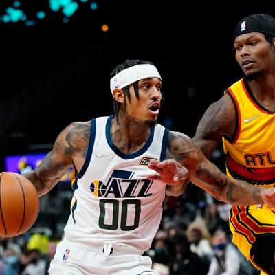 Clarkson Scores 30, Jazz Pull Away from Hawks in the Fourth Clarkson Scores 30, Jazz Pull Away from Hawks in the Fourth