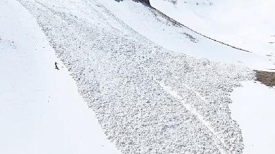 Siete muertos por aludes en Pirineos: los expertos piden extender el uso del pack de avalanchas a todos los que esquíen fuera de pistas