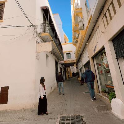 solo female travel pro tip