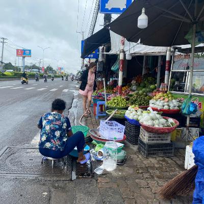 Quyết liệt lấy lại vỉa hè, lòng đường