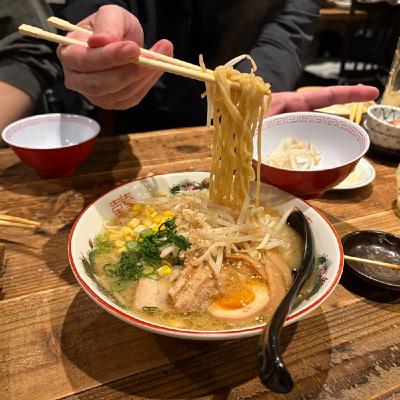 ホーネッツオフ会終わりの駅のホームにて