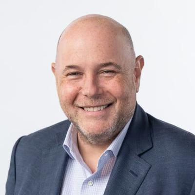 {ENTREVUE} - Le potentiel du cellulaire par satellite avec Bernard Bureau de TELUS
