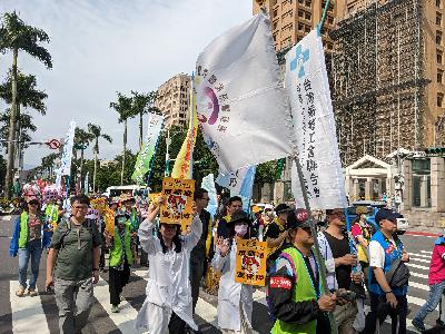 Diffusion rétablie à Issoudun, 1er mai, funérailles et métro de Kaohsiung Diffusion rétablie à Issoudun, 1er mai, funérailles et métro de Kaohsiung
