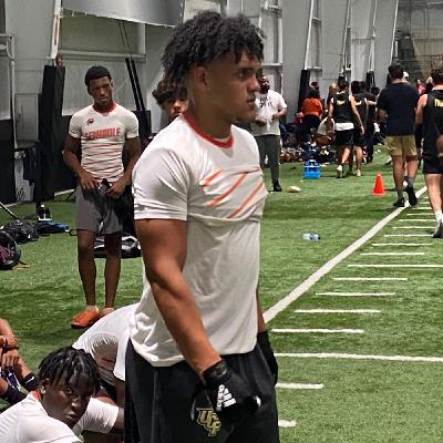 Overview of Linebacker Kameron Moore's skills - Instincts, Pursuit and Coverage