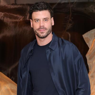 François Arnaud feels the heat, BTS comeback details and Bridgerton takes over Paris.