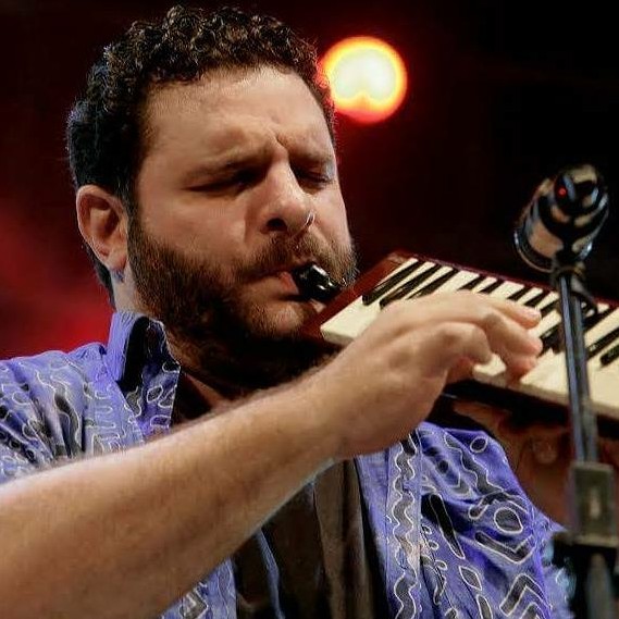 03 - Adriano Grineberg (encuentro en el studio)