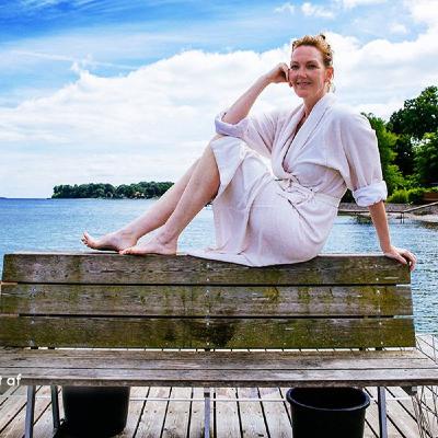 ‘Sauna Samtaler': Signe Molde inviteres ind i varmen ‘Sauna Samtaler': Signe Molde inviteres ind i varmen