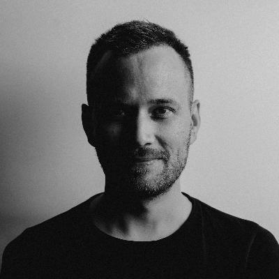 Tomcraft - Loneliness (ONUC, Robert Georgescu and White Remix)