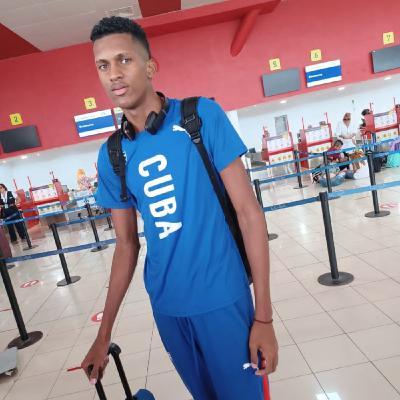 De reglreso a Sandino el voleibolista Thiago Suárez Mendoza